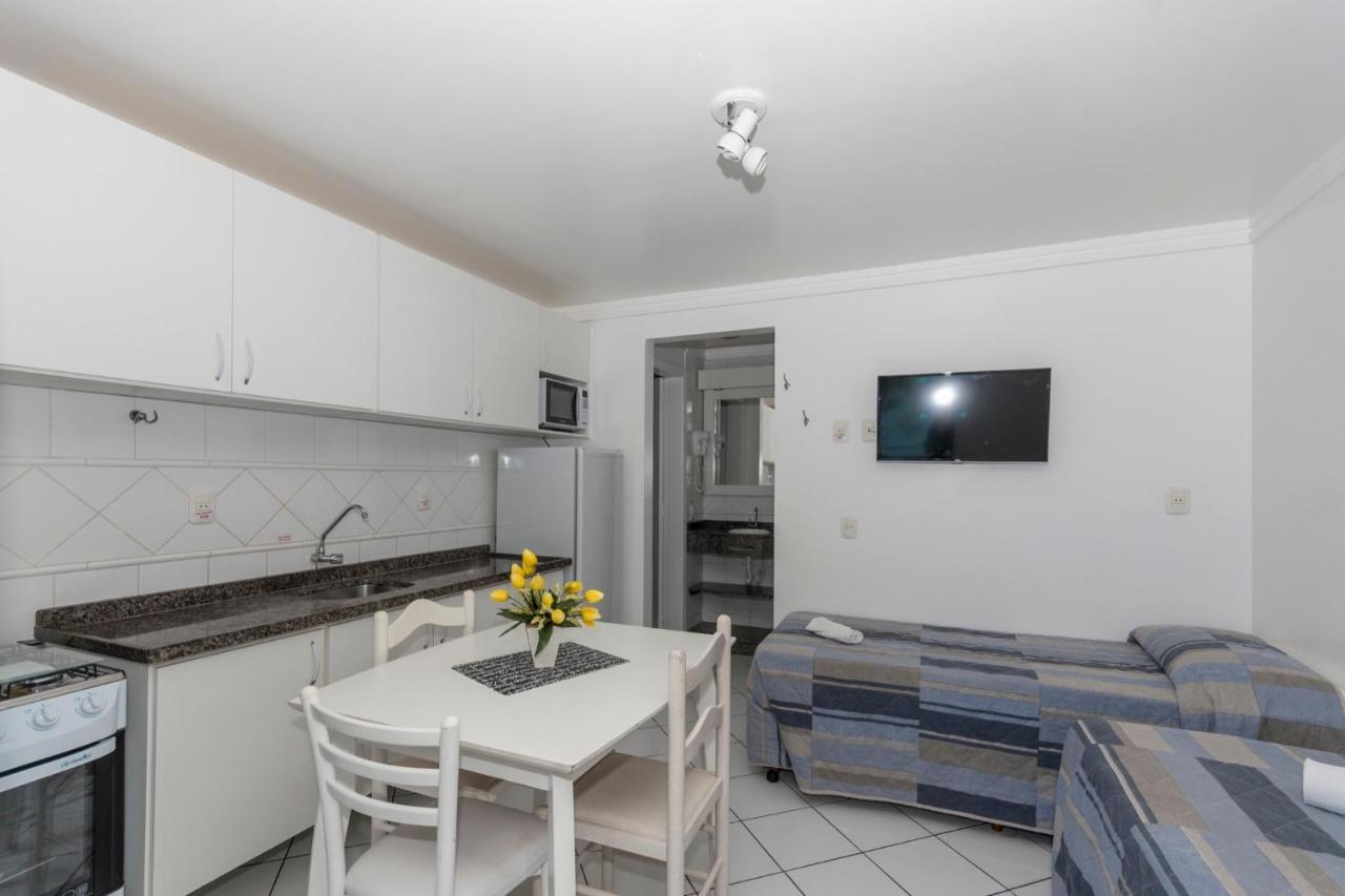 Bombinhas Tourist Apart Екстериор снимка